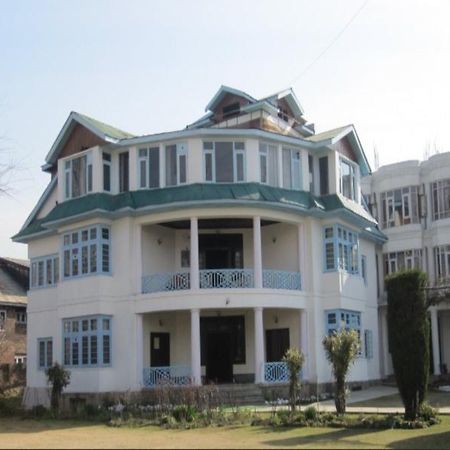 Green Acre Hotel Srinagar  Exterior photo